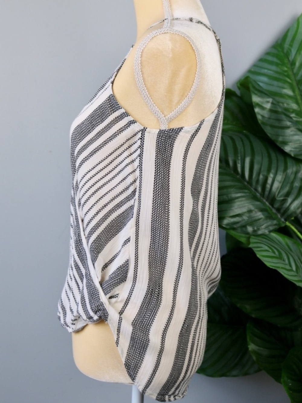 Staccato Wrap Style Tank Top - Picture 3 of 9